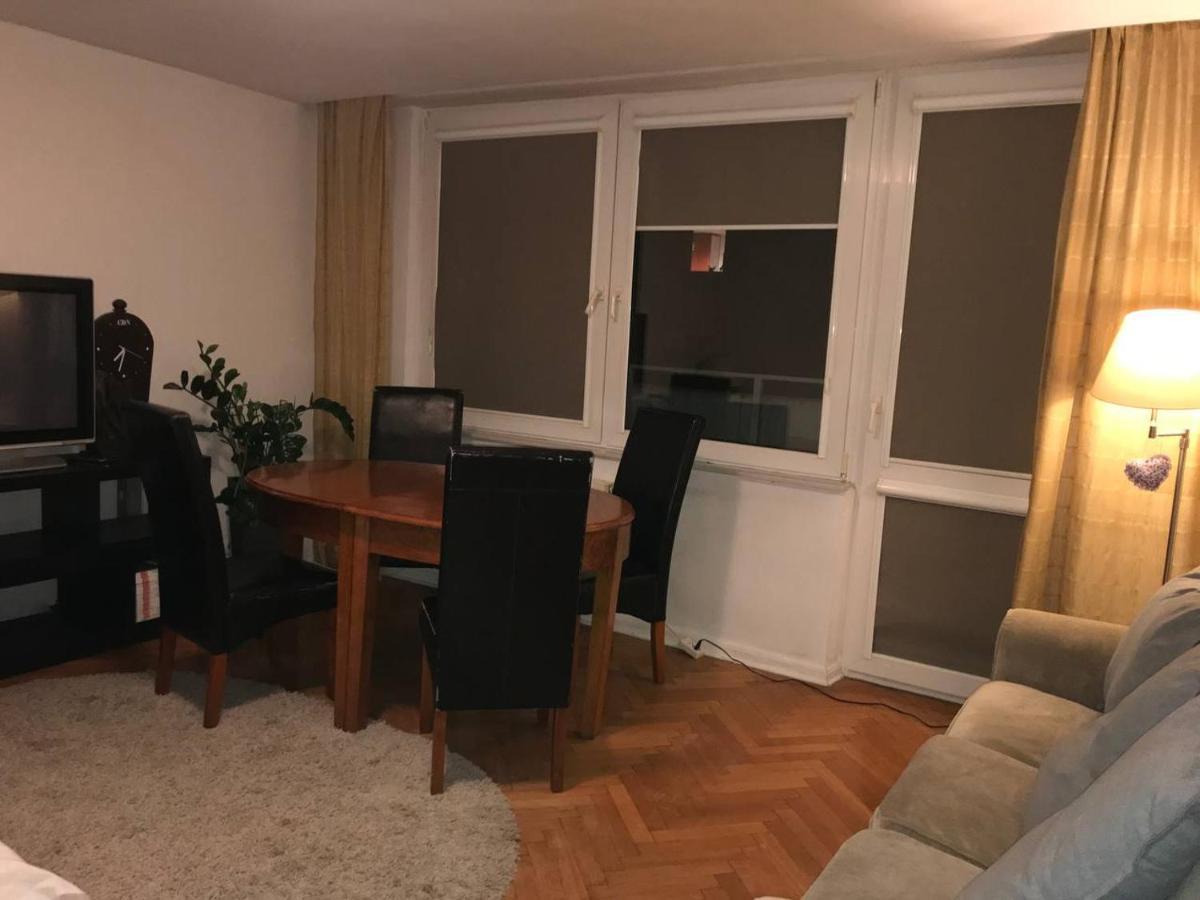 Central Charm Nowiniarska Warschau Exterior foto
