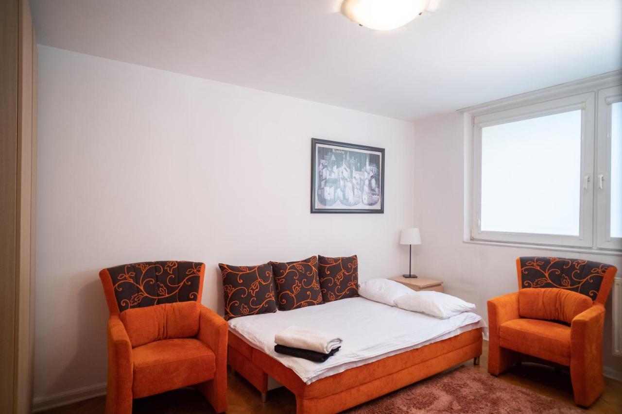 Central Charm Nowiniarska Warschau Exterior foto
